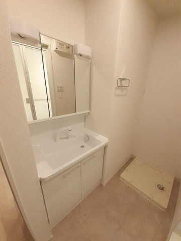 洗面設備　広い洗面スペース