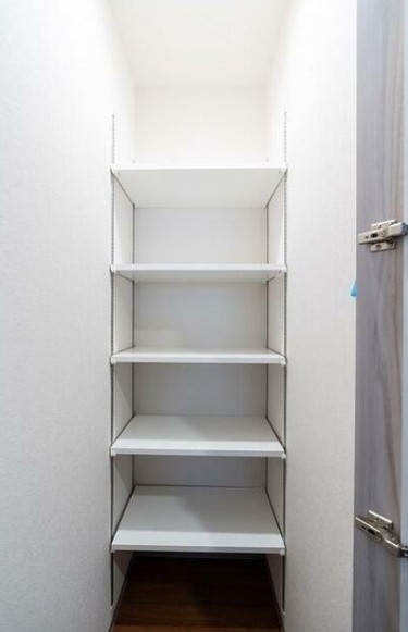 その他設備　納戸シューズインクローゼット