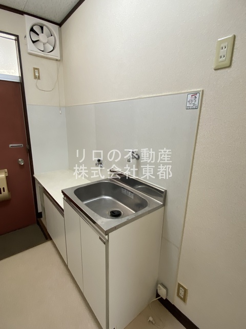 キッチン　二口コンロも置けてお料理のレパートリーも増えますね♪