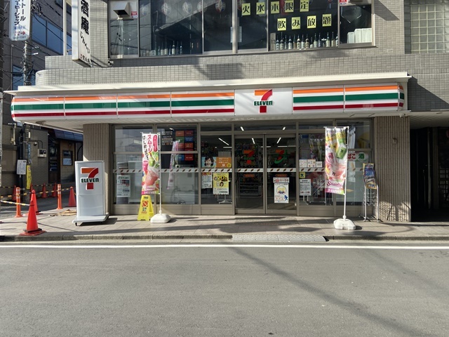 コンビニ　セブンイレブン川崎稲田堤店（コンビニ）まで687m