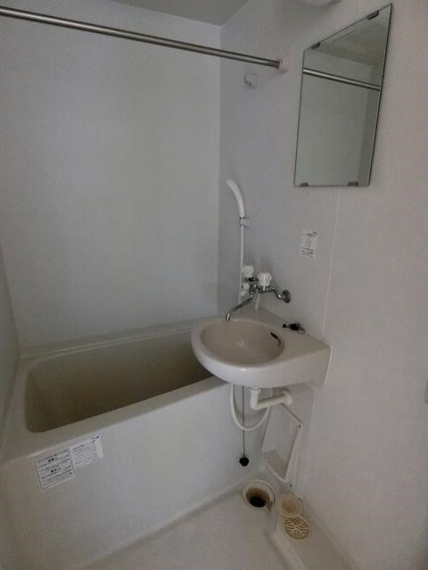バス・シャワールーム　リーヴェルポート横浜山手2
