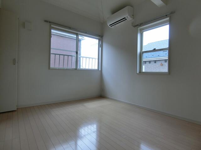 居室・リビング　リーヴェルポート横浜山手2