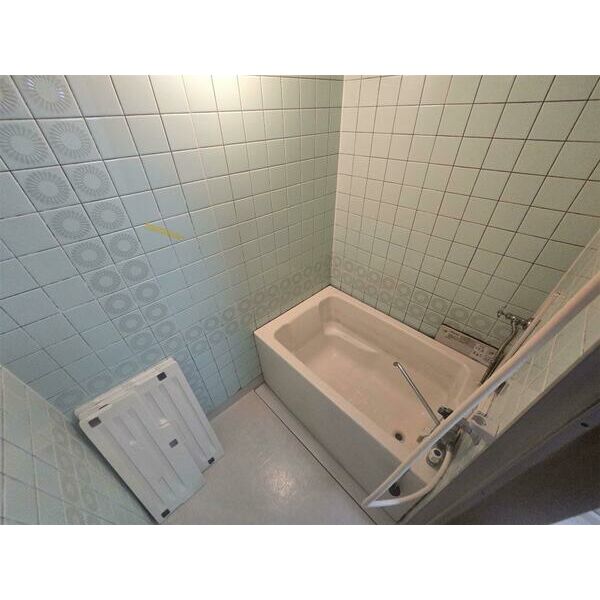 バス・シャワールーム　別室の参考写真です。※現況優先