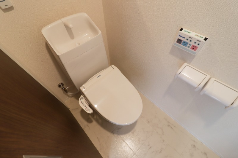 トイレ　図面と現状に相違がある場合には現状を優先