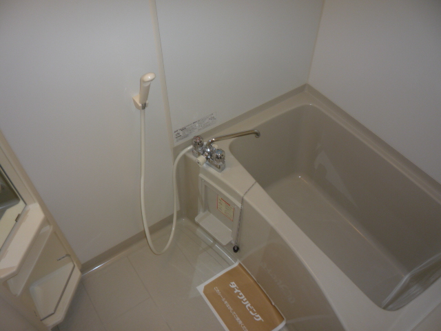 バス・シャワールーム　給湯式　バスルーム