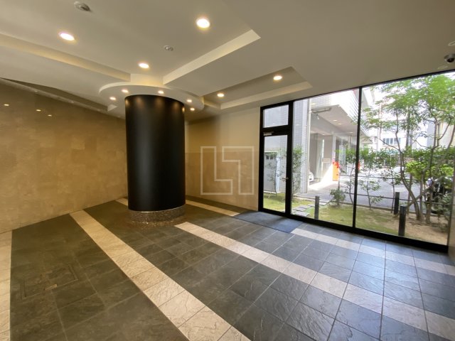 ロビー　ルクレ難波　ロビー