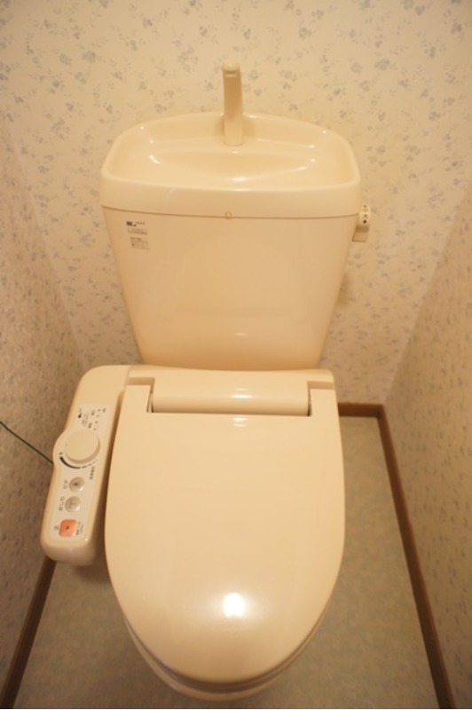 トイレ　図面と現状に相違がある場合には現状を優先