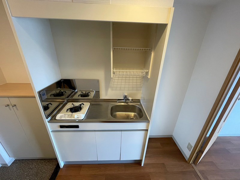 キッチン　※別号室の写真使用中