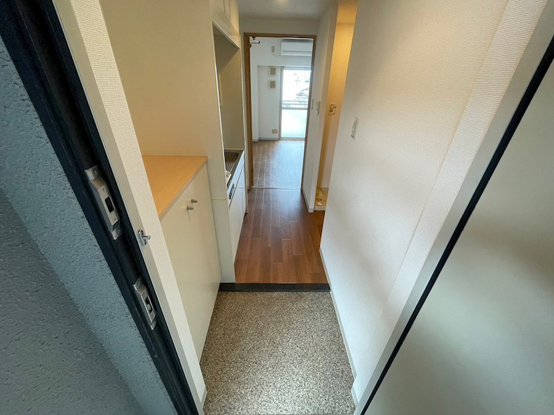 玄関　※別号室の写真使用中