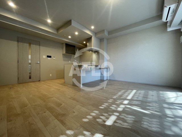 居室・リビング　スプランディット福島WEST　リビング