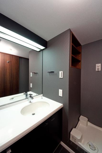 洗面設備　※写真は同タイプ住戸です。