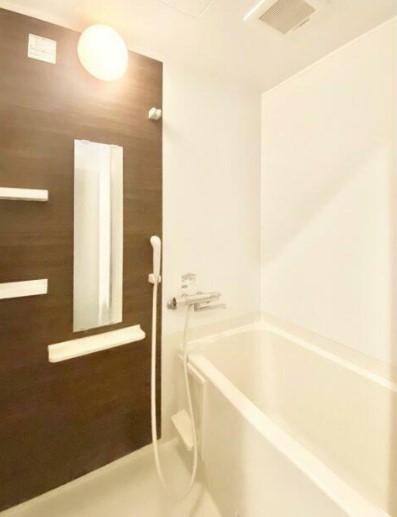 バス・シャワールーム　※こちらのお写真は他部屋になり参考写真です※