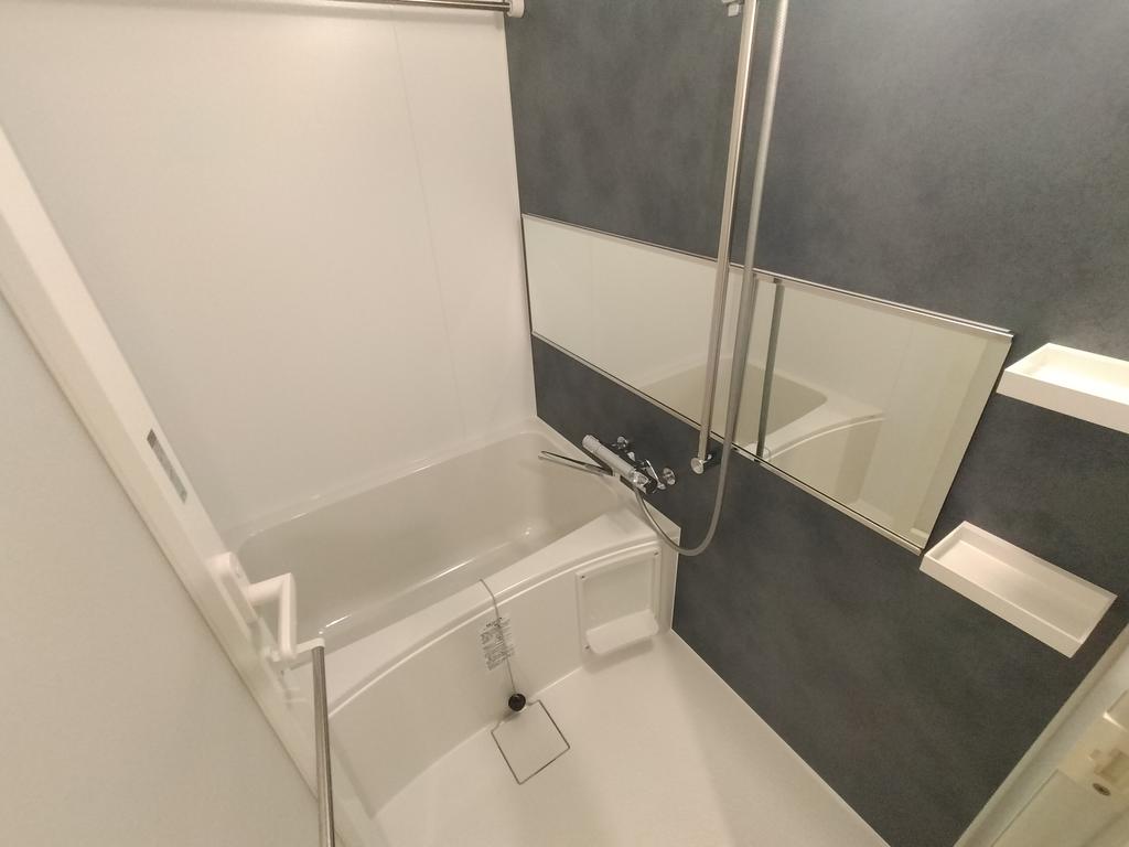 バス・シャワールーム　浴室乾燥機付きのお風呂☆（同仕様写真）