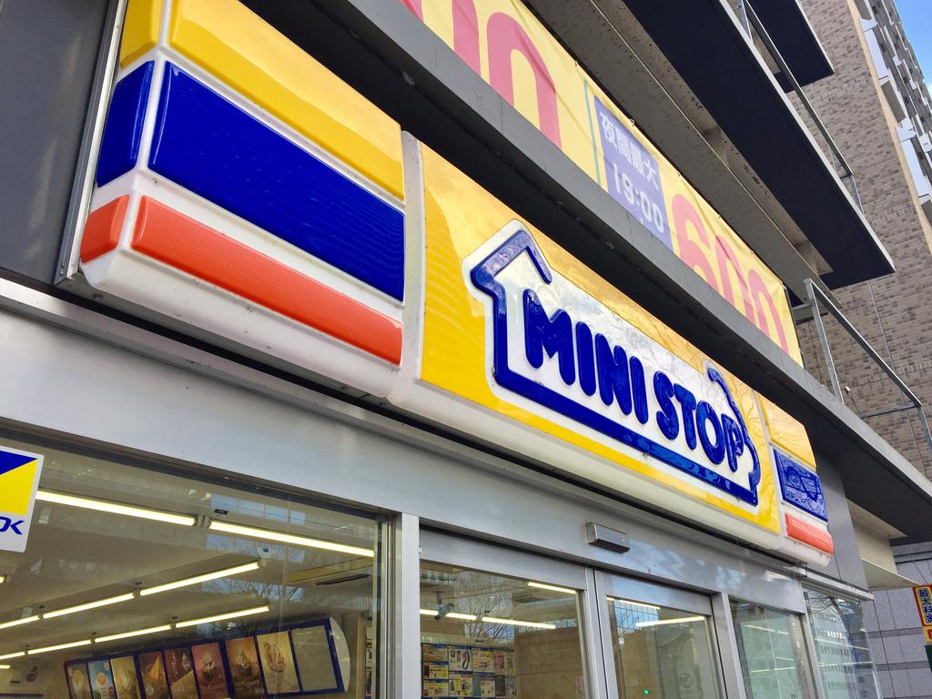 コンビニ　ミニストップ仙台六丁の目店（コンビニ）まで211m