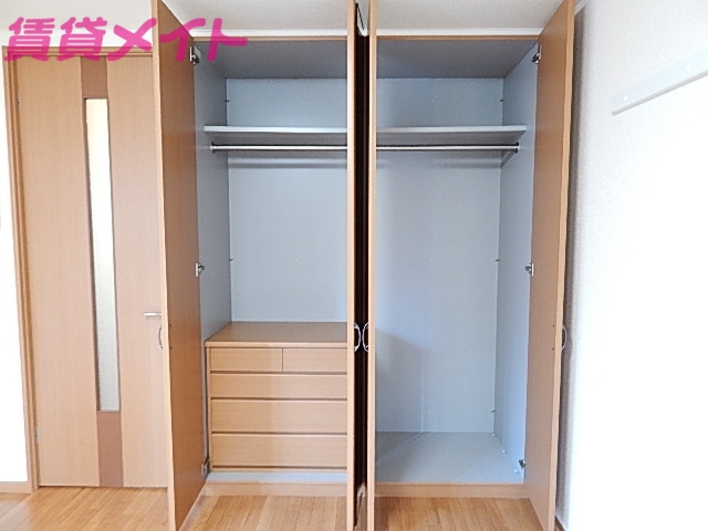 収納　同物件別室の画像です