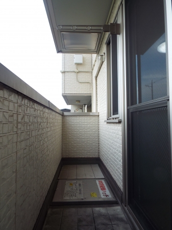 バルコニー　陽当たり良好なバルコニーです