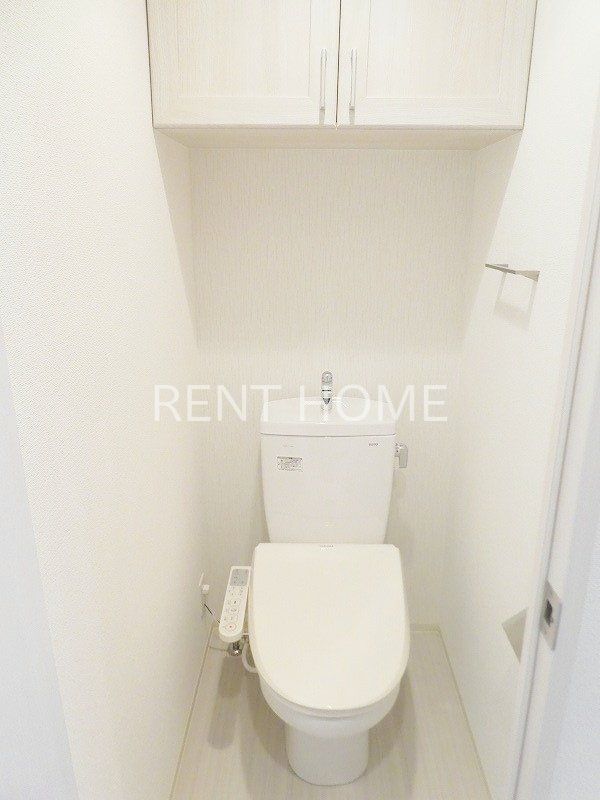 トイレ　ウォシュレット付き