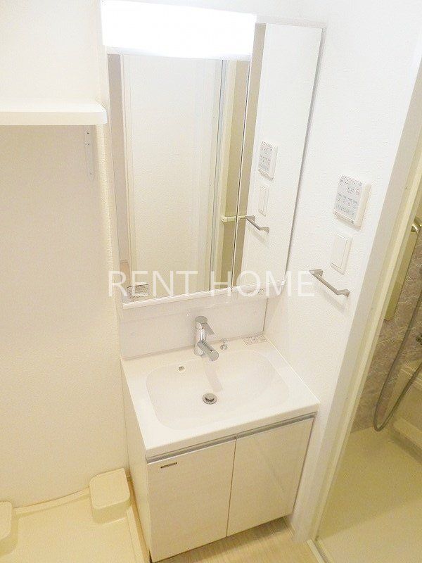 洗面設備　独立洗面化粧台