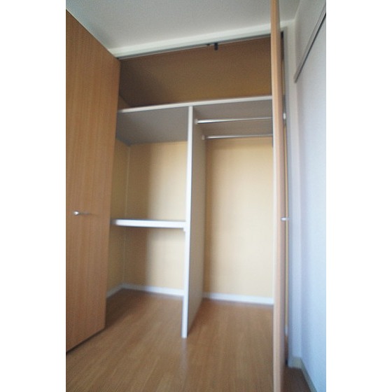 収納　クローゼット