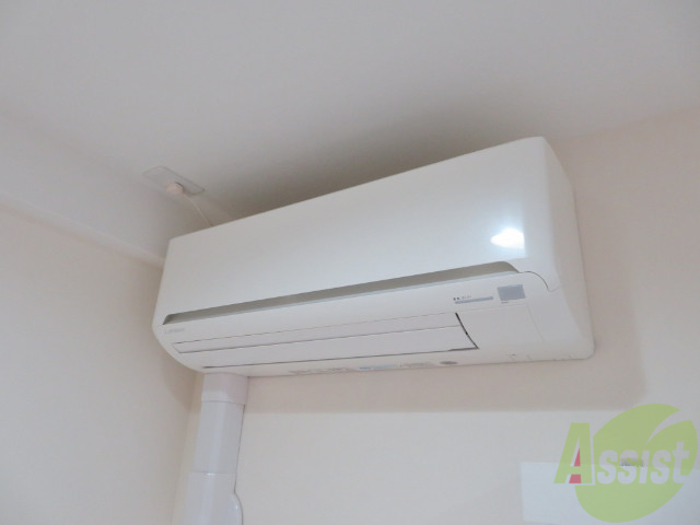 その他設備　あらかじめエアコンがついています。夏も冬も快適ですよ。