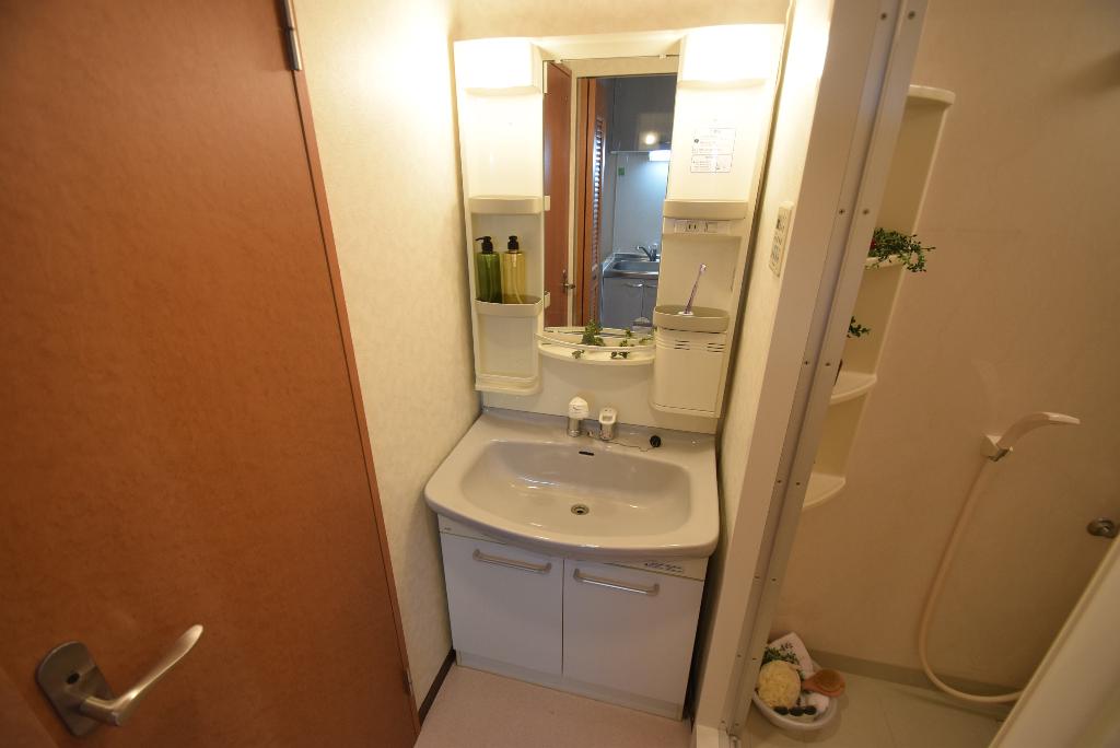 洗面設備　洗髪洗面化粧台