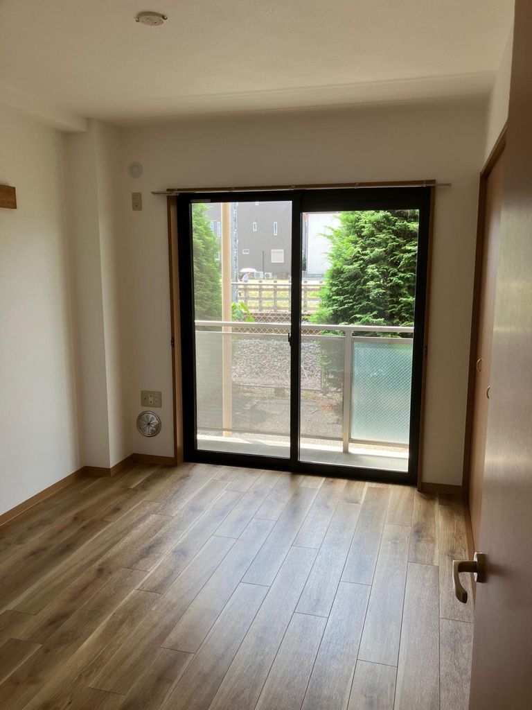 居室・リビング　別号室イメージ写真