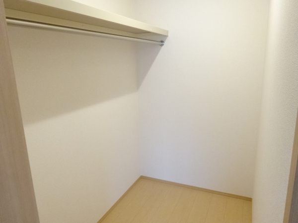 収納　ウォークインクロゼットでたっぷり収納♪