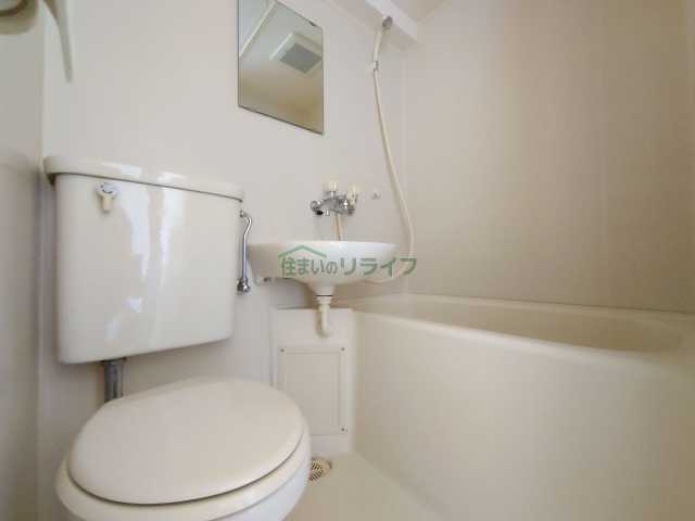 バス・シャワールーム　別部屋参考写真