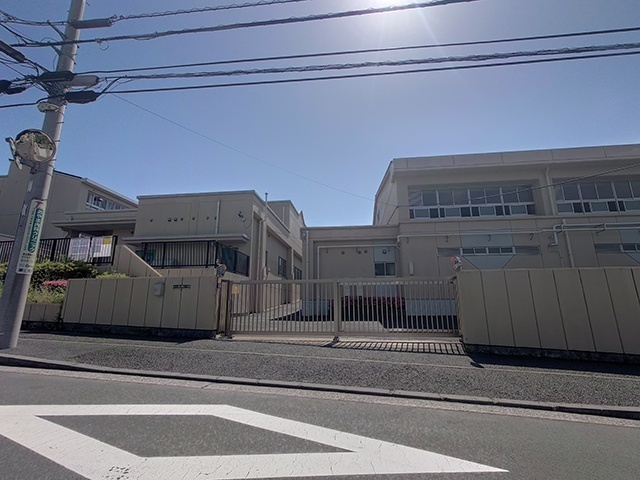 小学校　横浜市立茅ケ崎東小学校（小学校）まで1359m