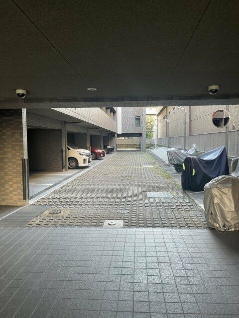 駐車場　?