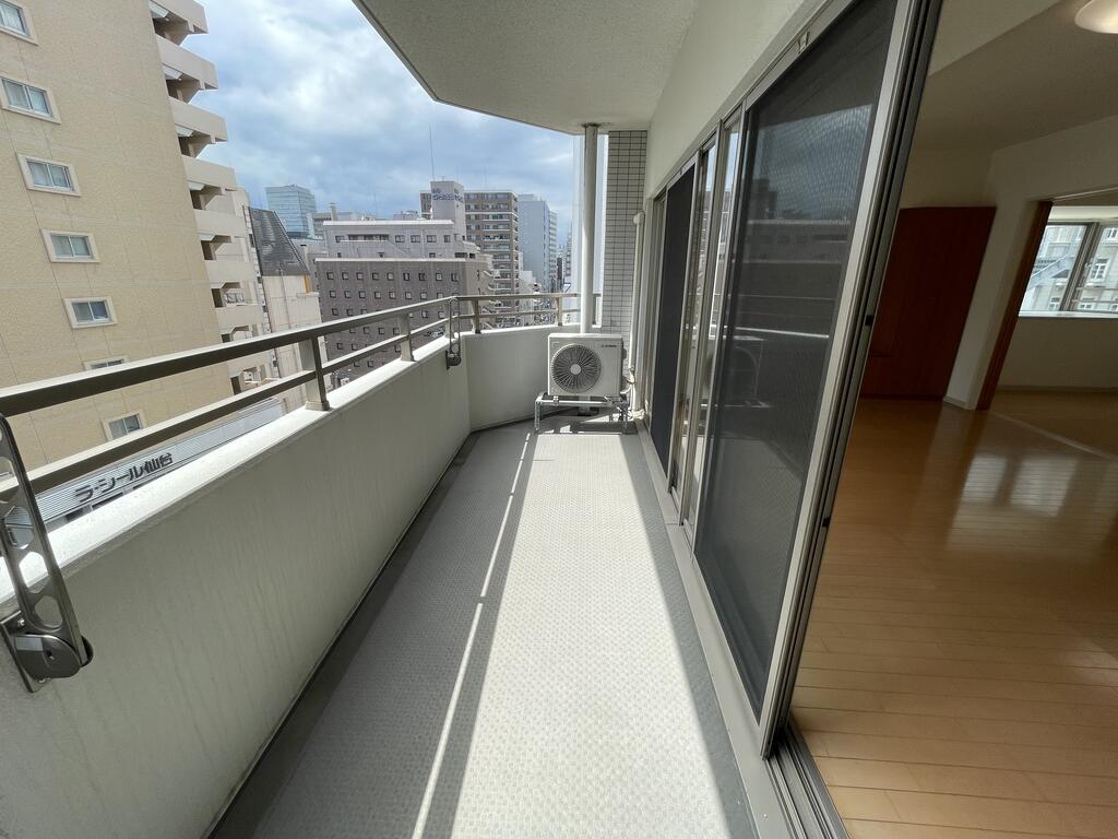 バルコニー