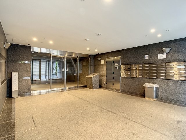 ロビー　ルーブル小石川弐番館