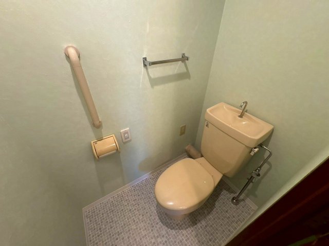 トイレ　トイレもきれいです