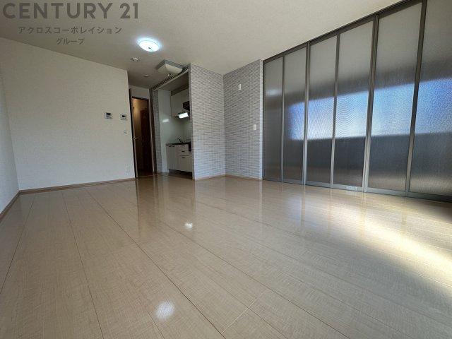 居室・リビング　角部屋住戸で過ごしやすく、おすすめです。