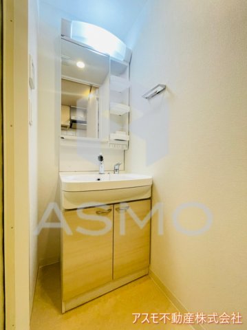洗面設備　同マンション別部屋参考写真
