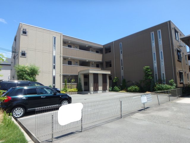 建物外観　外観は落ち着いています
