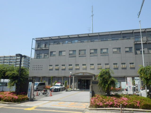 警察署・交番　平塚警察署（警察署・交番）まで693m