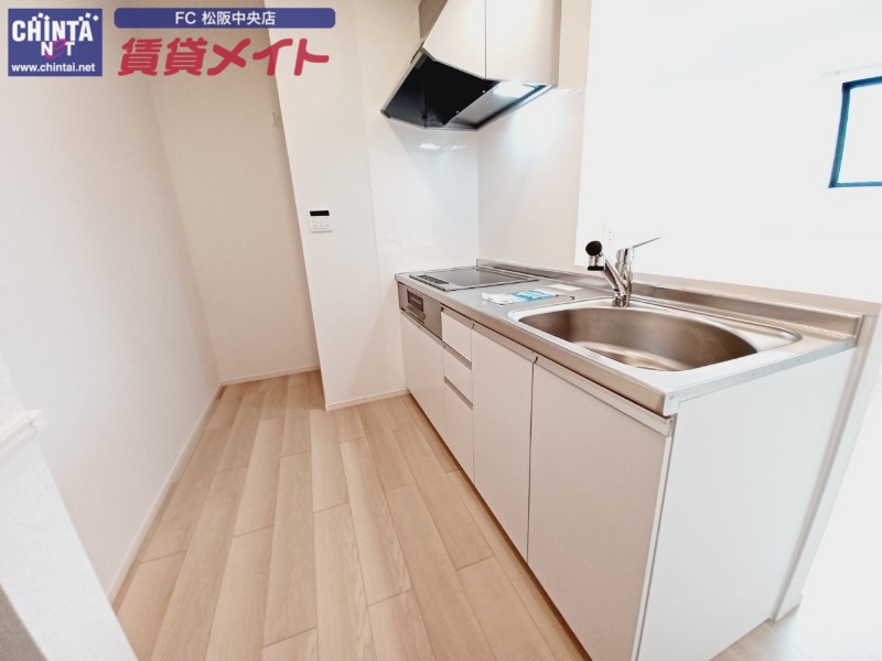 キッチン　同型参考写真反転