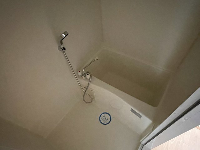 バス・シャワールーム　ゆったり過ごせるお風呂です
