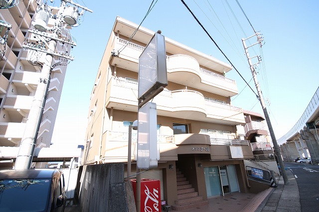 建物外観　おしゃれな外観です