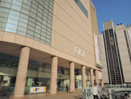 ショッピングセンター　ユニクロ北千住マルイ店（ショッピングセンター）まで321m