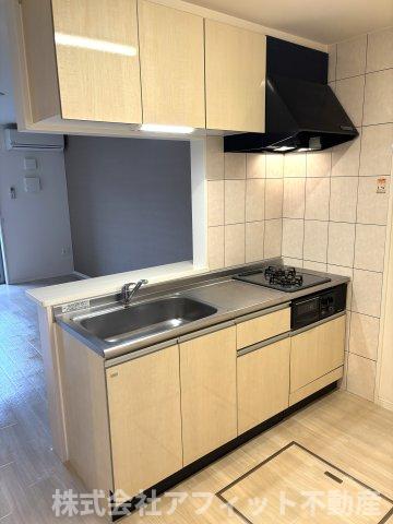キッチン　対面式システムキッチン　※写真はイメージです