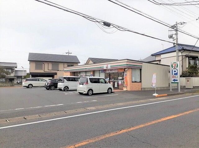 コンビニ　セブンイレブン旭干潟駅前（コンビニ）まで750m
