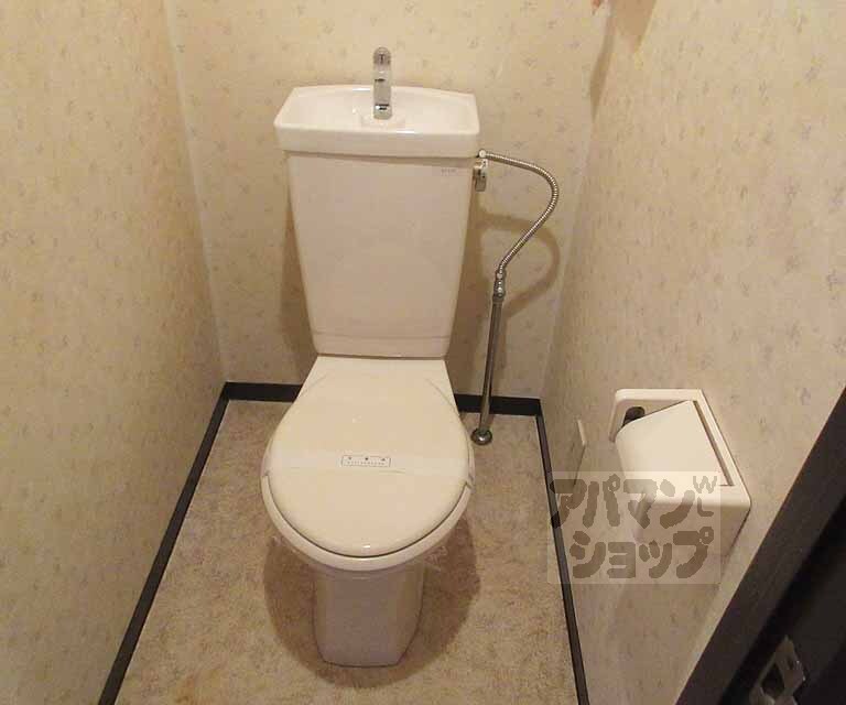 トイレ　広いお手洗いです。