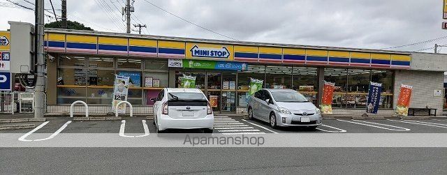 コンビニ　ミニストップ木更津小浜店（コンビニ）まで700m