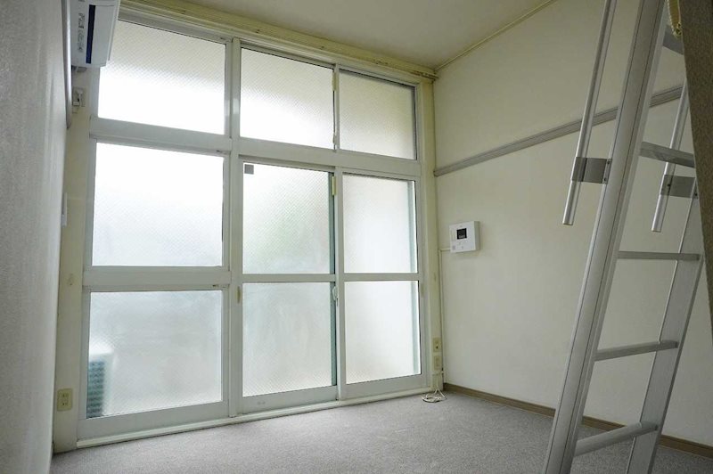 居室・リビング　写真は別部屋です★