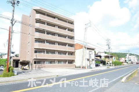 建物外観　外観写真（昼）