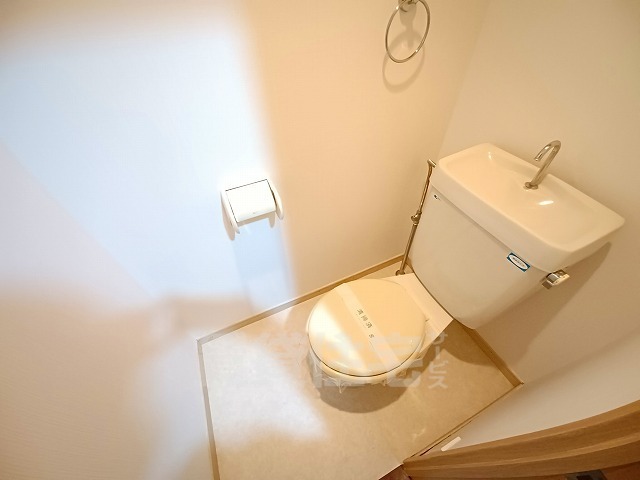 トイレ　同物件　別部屋