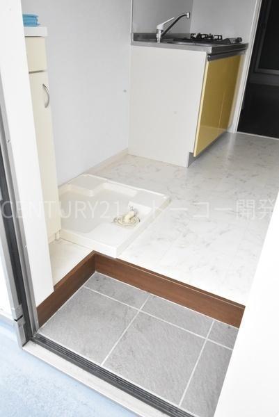 玄関　別部屋の参考写真です。