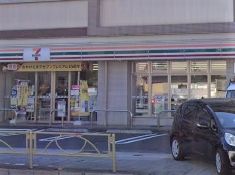 コンビニ　セブンイレブン大田区東六郷2丁目店（コンビニ）まで120m